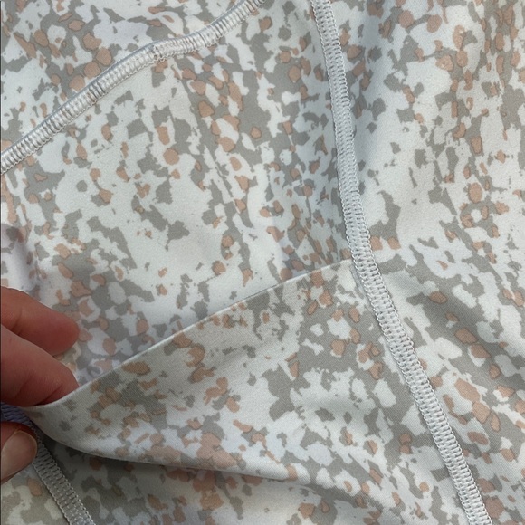 Athleta Salutation Stash Pocket Serpent Tight Colored Speckle Size S | Like New - Picture 8 of 10